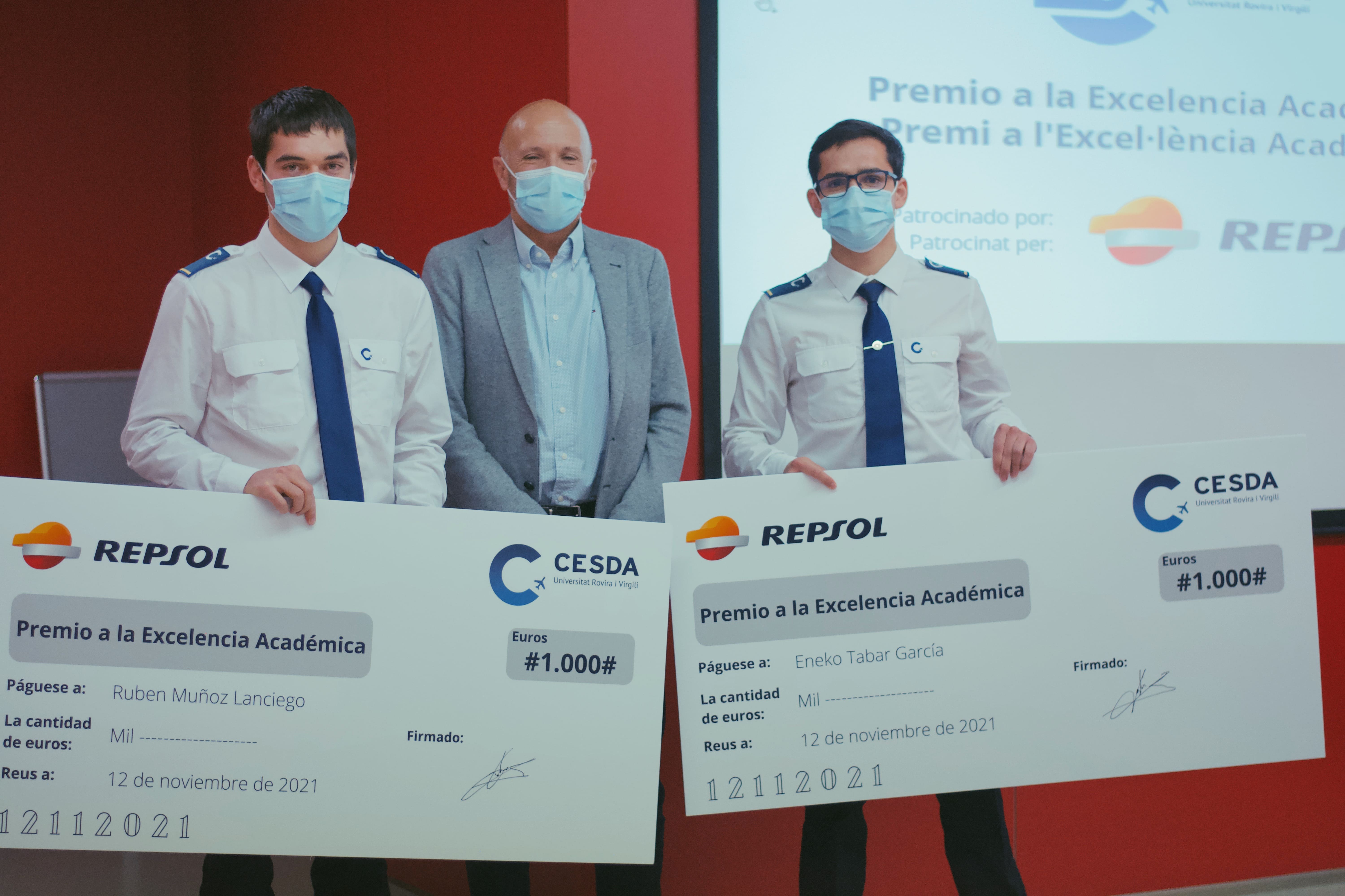 Premio a la Excelencia Académica-Ruben & Jordi Mas & Eneko